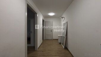 F019-212-SIRA3a
Na prenájom 2 izbový byt v centre mesta Trna