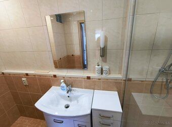 VMREALITY ponúka na prenájom 3-izbový byt o výmere 69 m² na 