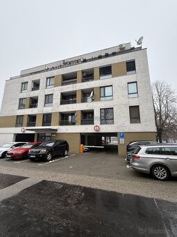 Typ: Garáže a parkovacie miesta Ulica: Gazdovský rad Obec: Š