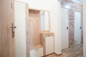 Moderné Reality ponúka na predaj čiastočne prerobený 2-izbov
