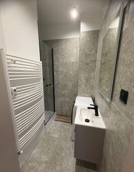 Ponúkame na prenájom moderný a štýlový 1,5-izbový byt priamo