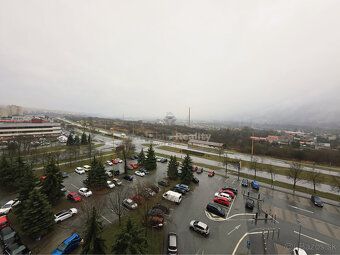 Typ: 3-izbový byt Ulica: Bruselská Obec: Košice-Sídlisko Ťah