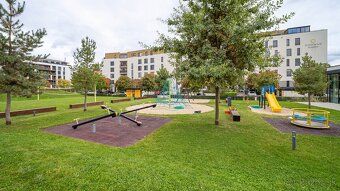 Typ: Garáže a parkovacie miesta Ulica: Fialová Obec: Bratisl