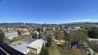 Ponúkam na prenájom 2-izbový byt o výmere 55 m², nachádzajúc