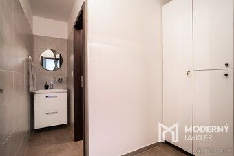 Typ: Obchodné priestory Ulica: - Obec: Trnava
Moderný maklér