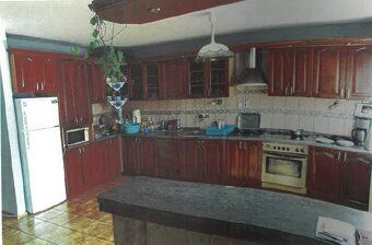 VÝHODNÁ PONUKA / DRAŽBA
Samostatne stojaci rodinný dom je os