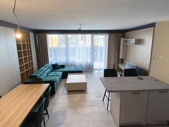U9 a.s. ponúka exkluzívne na predaj nadštandardný apartmán v