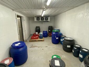 Spoločnosť U9, a.s. ponúka na predaj výrobno - skladovací pr