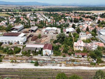Spoločnosť U9, a.s. vám ponúka na predaj prevádzkový areál v