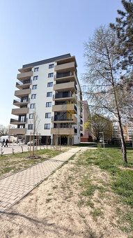 Typ: 2-izbový byt Ulica: Humenská cesta Obec: Michalovce
 
R