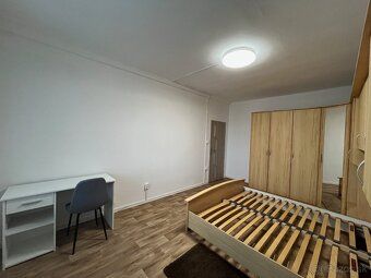 Ponúkame na prenájom TEHLOVÝ, priestranný, výborne dispozičn