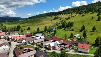Na predaj rodinný dom v malebnej obci Lomná – Orava
Realitná
