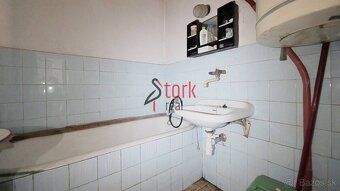 StorkReal Vám ponúka na predaj menší rodinný dom ležiaci na 