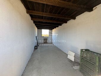 Typ: Farmárska usadlosť Ulica: Vrbová nad Váhom Obec: Vrbová