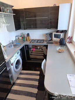 Deltaproperty vám ponúka na predaj 2-izbový byt s loggiou v 