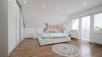 StorkReal vám ponúka na predaj štýlový rodinný dom s pozemko
