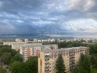 2-izbový byt na sídlisku F 47 m2 + balkón 7 m2 | Ideálny pre