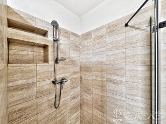 Typ: Rodinný dom Obec: Číž
Realitná kancelária Bosen Group L