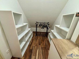 Mezonet, ktorý má atmosféru. Bývanie, ktoré má charakter..
S