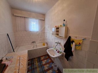 Ponúkame na predaj 3-izbový rodinný dom v nádhernom prostred