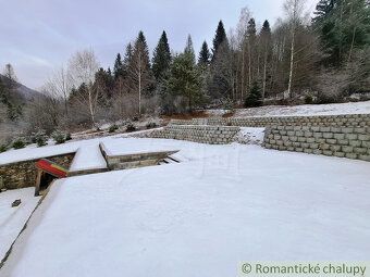 Na predaj: Stavebný pozemok s hotovými základmi v srdci Bacú
