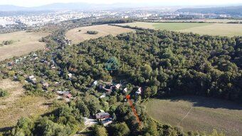 Murovaná chatka s pozemkom 418 m2 - Čičky, Košice Západ 74 9