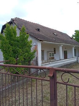 🏡 Na predaj: Vidiecky dom v obci Náraď – pokoj, príroda a sk