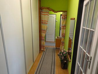 Ponúkame EXKLUZÍVNE iba u nás na predaj 2 - izbový byt v žia
