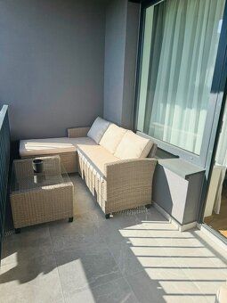 Ponúkame na prenájom veľký 3 izobvý byt s výmerou 85 m2 v Re