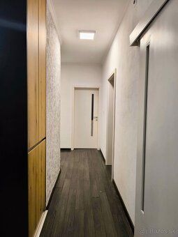 Na predaj: Moderný a sebestačný rodinný dom – Mýtne Ludany, 
