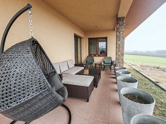 3D obhliadka: https://livetour.istaging.com/4734b506-3786-40