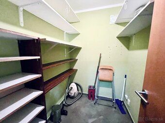 Na predaj zrekonštruovaný 3 izb. byt s balkónom vo vyhľadáva