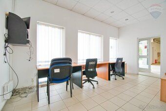 Realitná kancelária REMAX ponúka na predaj skladovo-výrobný 