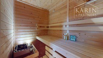 Na rozľahlom pozemku s výmerou 4 706 m² stojí krásny rodinný