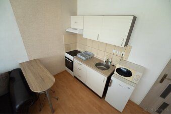 Prenajmem garsónku, Adlerova ul., Košice – Dargovských hrdin