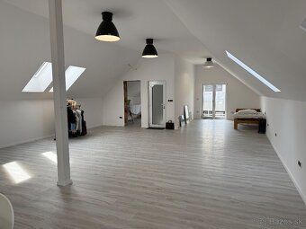 Ponúkame na prenájom obchodný priestor o veľkosti 140 m2 nac
