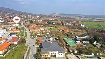 CREDA REAL ESTATE Vám ponúka na predaj rovinatý stavebný poz