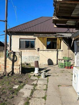 Na predaj: 4-izbový rodinný dom v obci Kravany nad Dunajom P