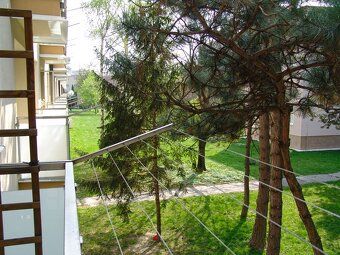 Ponúkame na prenájom krásny, dvojizbový a kompletne zrekonšt