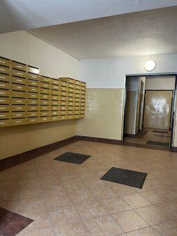 Ponúkame na predaj 1-izbový byt s výmerou rozlohe 42 m2 nach