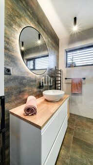 Typ: Rodinný dom Obec: Piešťany
Ponúkame na  predaj pasívnu 