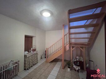 PREDAJ – 6-IZBOVÝ RODINNÝ DOM V OBCI Zbehy
Ponúkame na preda