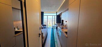 21 m² + 3 m² loggia | 10/12 posch. | Kysucká, Košice – Teras