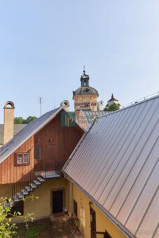 Typ: 2-izbový byt Ulica: Akademická Obec: Banská Štiavnica
R