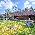 Na predaj je 3-podlažná zrekonštruovaná chata (rodinný dom s
