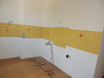 Vo výhradnom zastúpení vlastníkov, vám ponúkame na predaj 3-