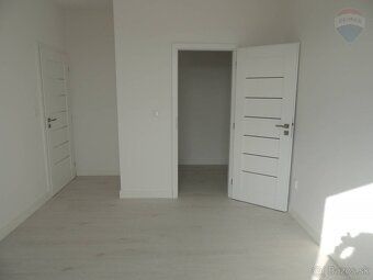 RE/MAX realitná kancelária ponúka na predaj posledné voľné 3