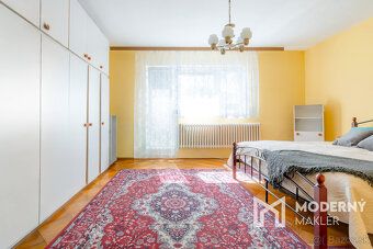 Typ: Rodinný dom Ulica: - Obec: Oščadnica
Moderný maklér pon