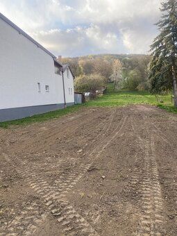 Predám stavebný pozemok v rozlohe 1008m2 v obci Sedliská - P