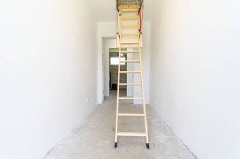 Realitná kancelária REALIFY ponúka na predaj 4 izbový bungal